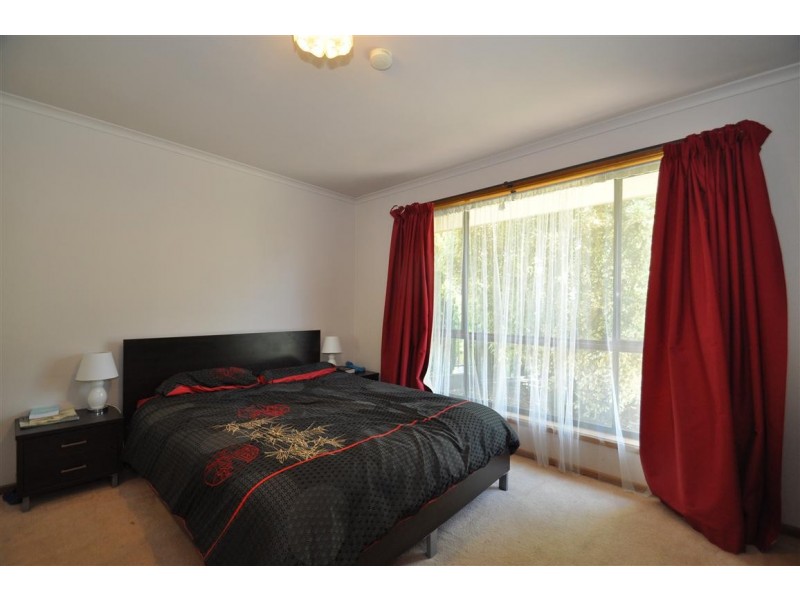 11 Aish Court, Woodcroft SA 5162