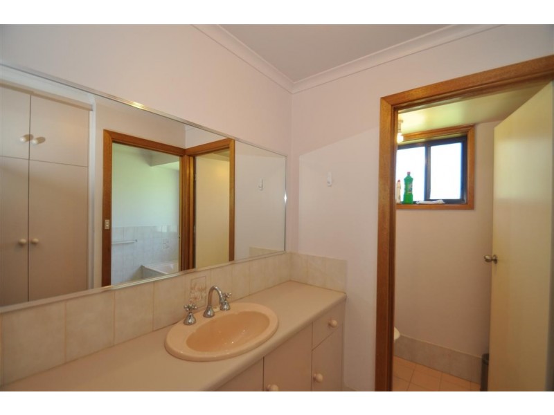 11 Aish Court, Woodcroft SA 5162