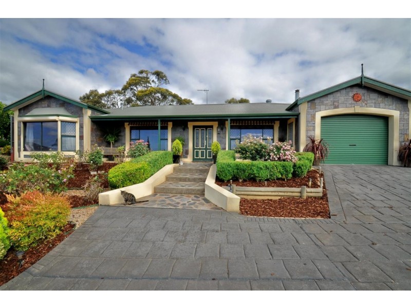 3 Caspian Court, Woodcroft SA 5162