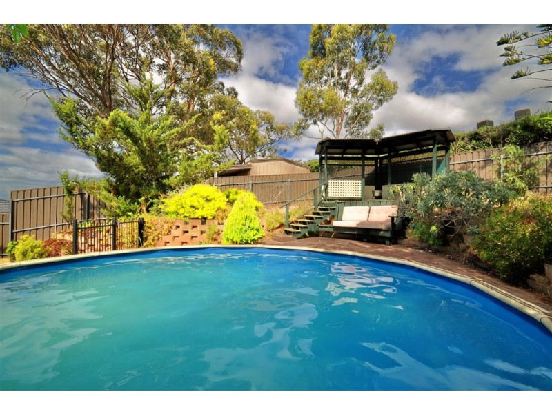 3 Caspian Court, Woodcroft SA 5162