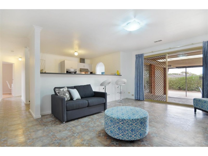 24 Goodrington Way, Moana SA 5169