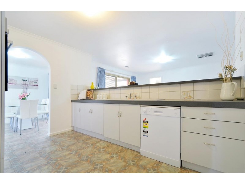 24 Goodrington Way, Moana SA 5169