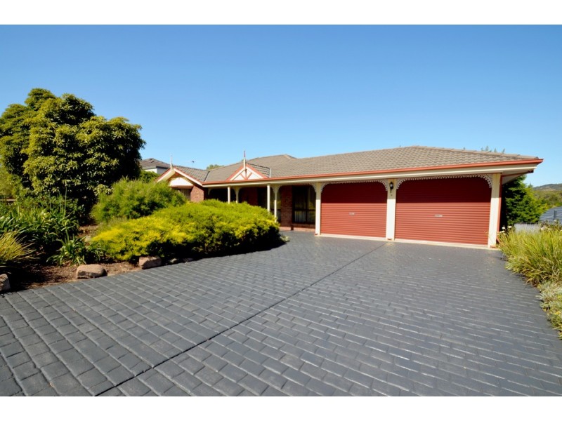 8 Horndale Drive, Happy Valley SA 5159