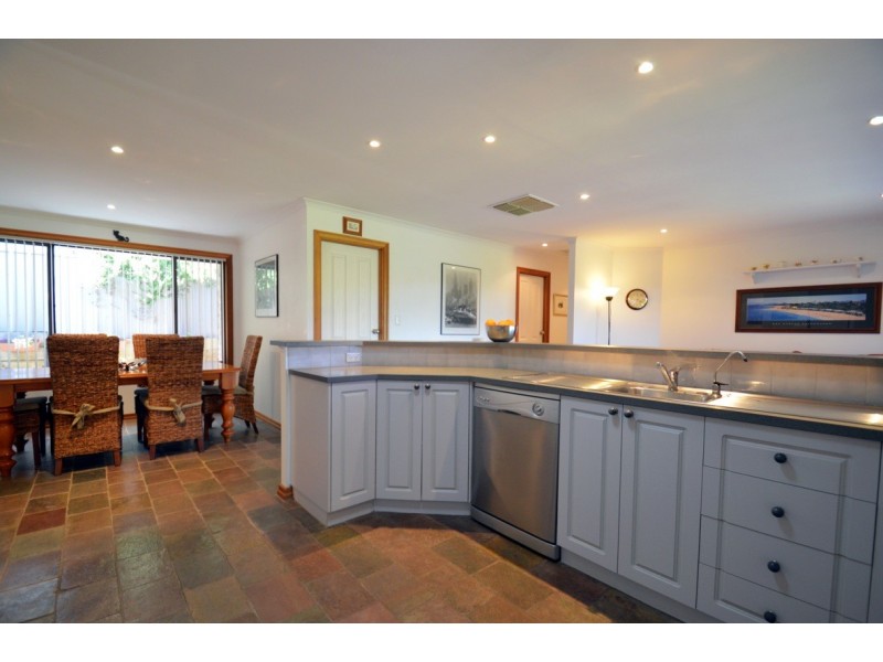 8 Horndale Drive, Happy Valley SA 5159