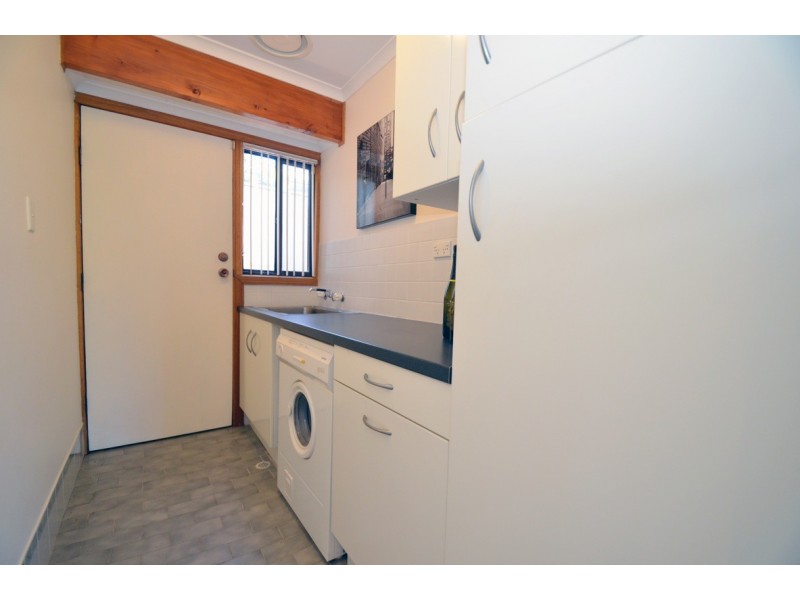 8 Horndale Drive, Happy Valley SA 5159