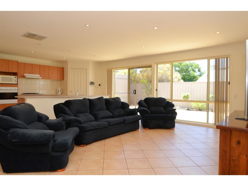 26 Overland Crescent, Sheidow Park SA 5158