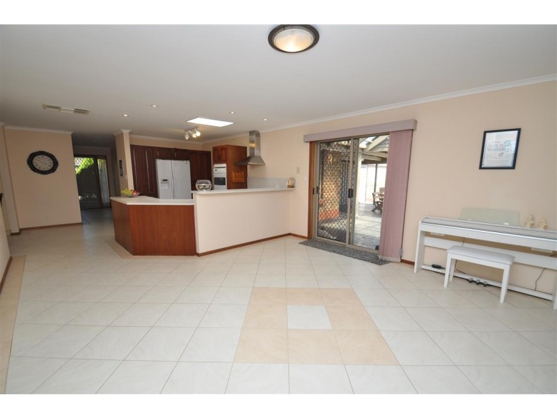 31 Baltimore Ave, Morphett Vale SA 5162