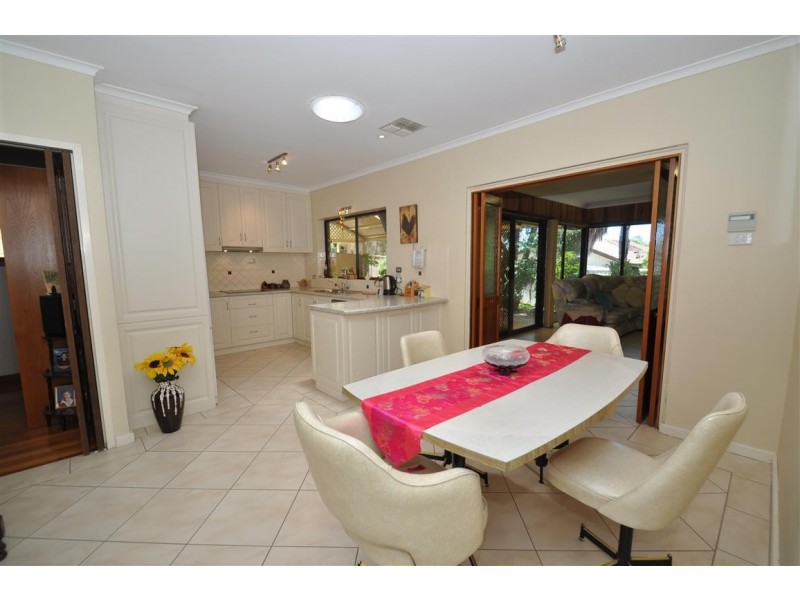 10 Jersey Road, Happy Valley SA 5159