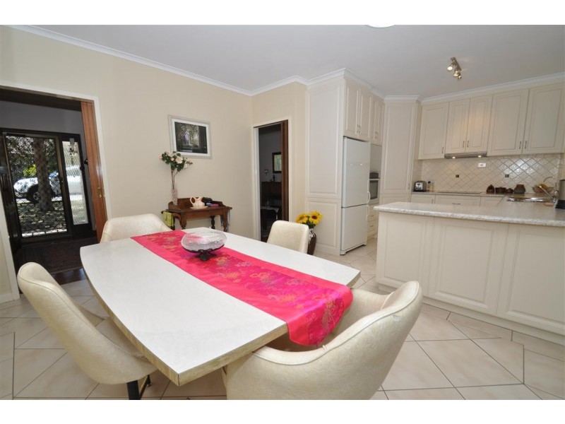 10 Jersey Road, Happy Valley SA 5159