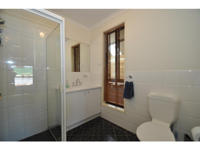 10 Rothschild Street, Woodcroft SA 5162