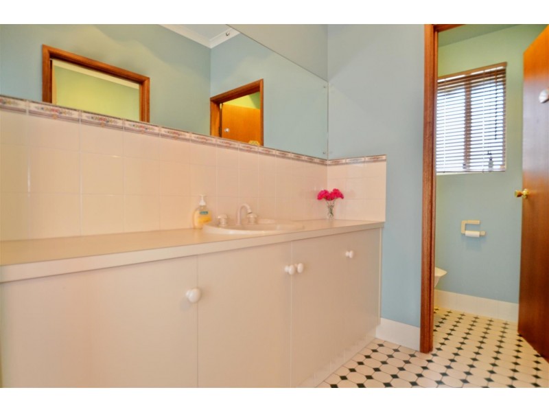 36 Jarrad Road, Happy Valley SA 5159