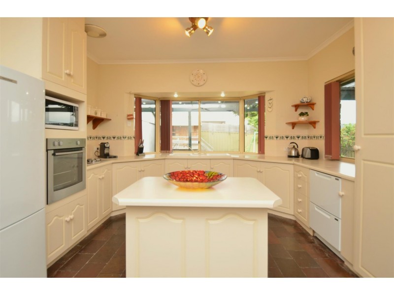 36 Jarrad Road, Happy Valley SA 5159