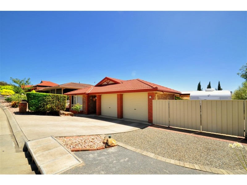 35 Wooding Avenue, Woodcroft SA 5162