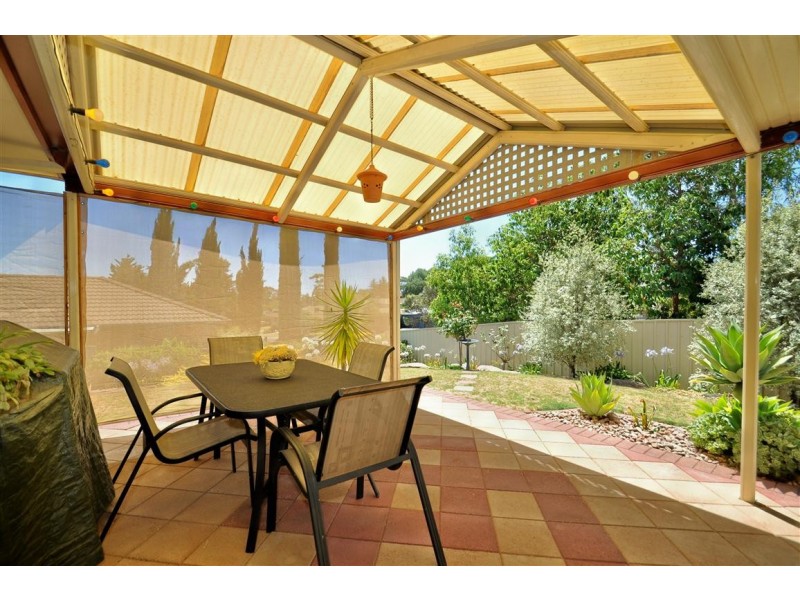 35 Wooding Avenue, Woodcroft SA 5162