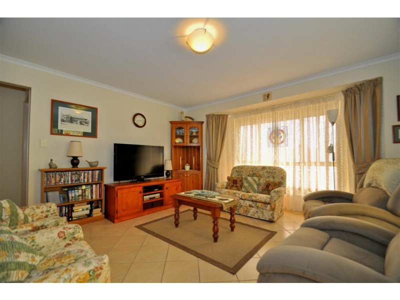 35 Wooding Avenue, Woodcroft SA 5162