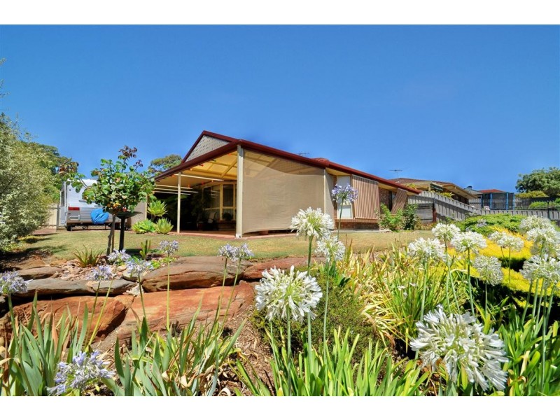 35 Wooding Avenue, Woodcroft SA 5162