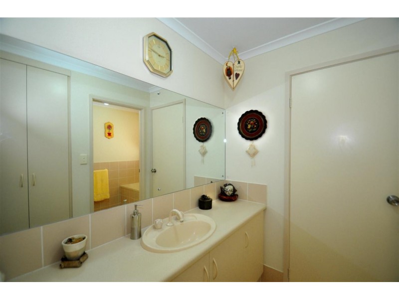 35 Wooding Avenue, Woodcroft SA 5162