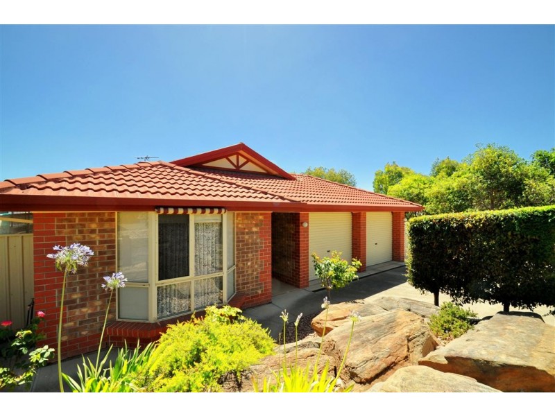 35 Wooding Avenue, Woodcroft SA 5162