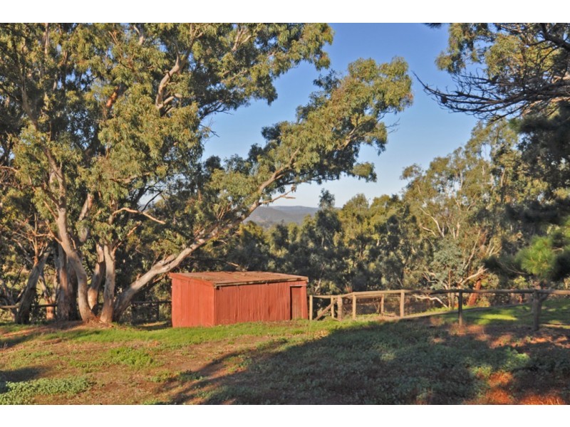 6 Clarendon Road, Chandlers Hill SA 5159