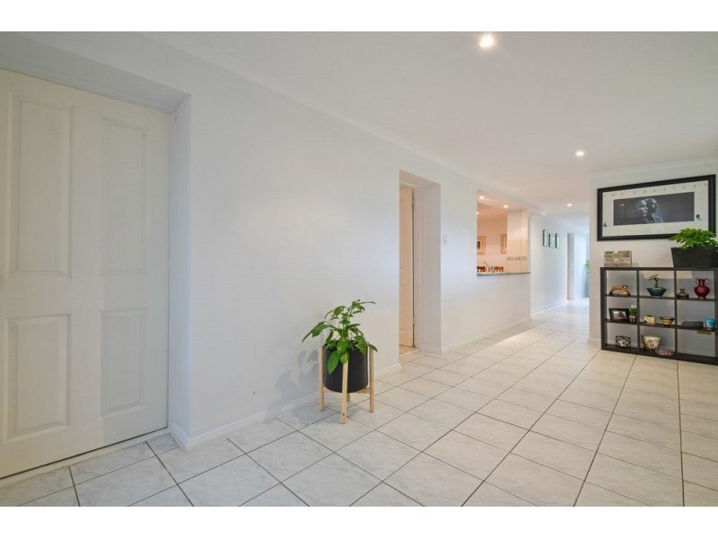 6 Clarendon Road, Chandlers Hill SA 5159