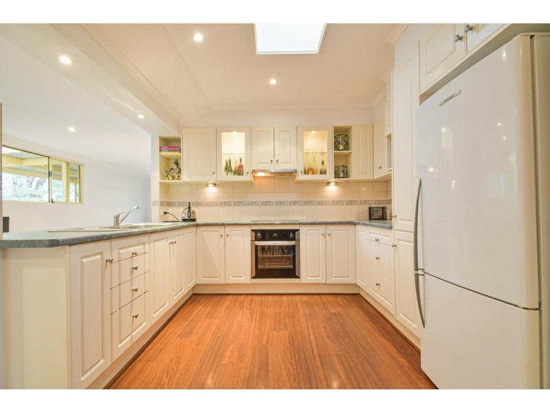 6 Clarendon Road, Chandlers Hill SA 5159