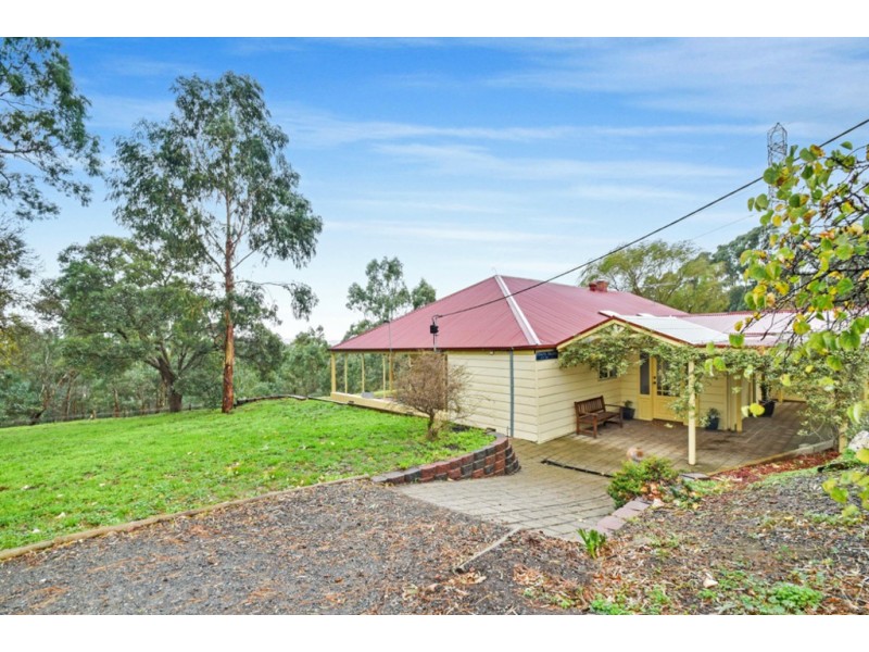 6 Clarendon Road, Chandlers Hill SA 5159