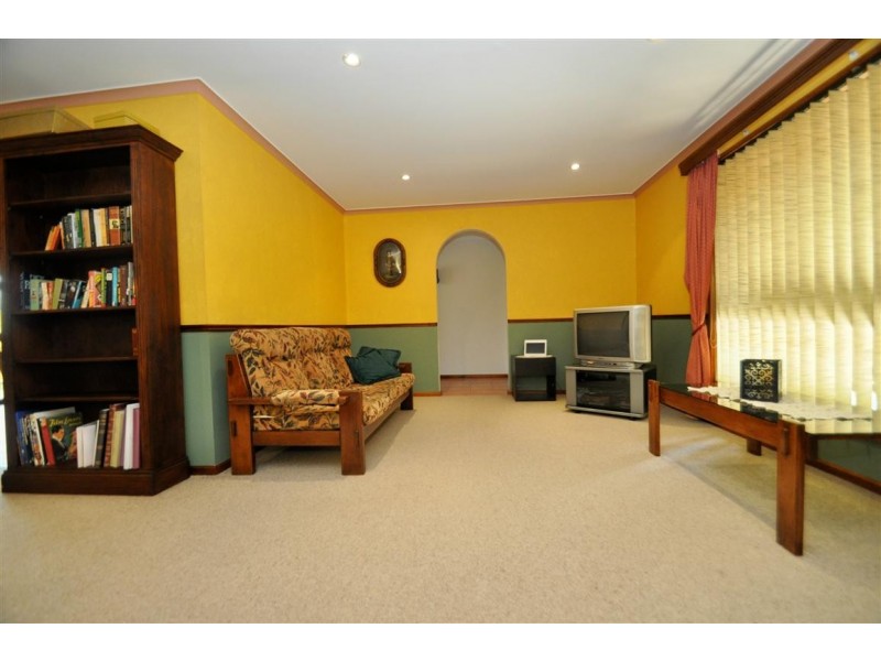 38 Jarrad Road, Happy Valley SA 5159