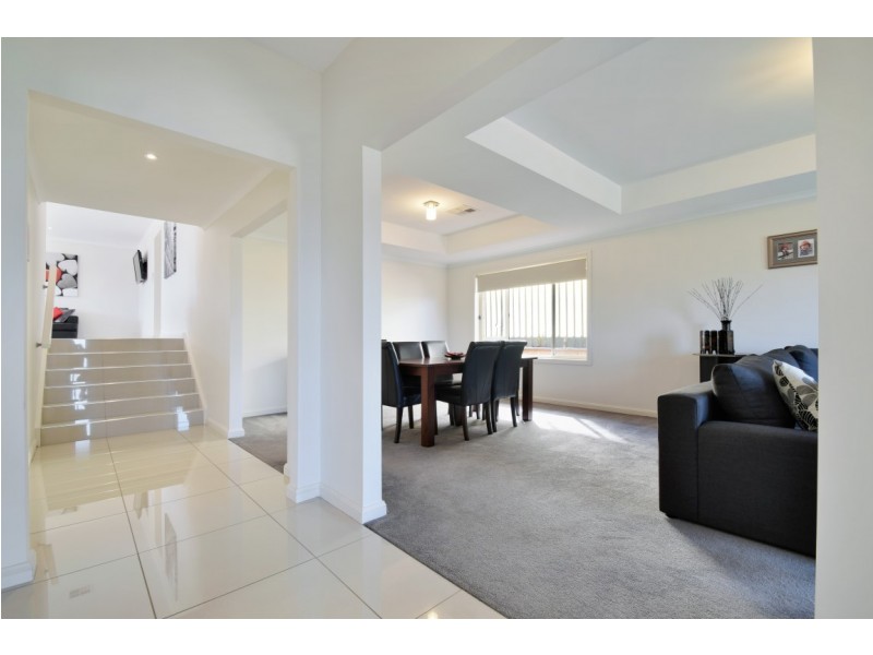 3 Highfield Drive, Aberfoyle Park SA 5159