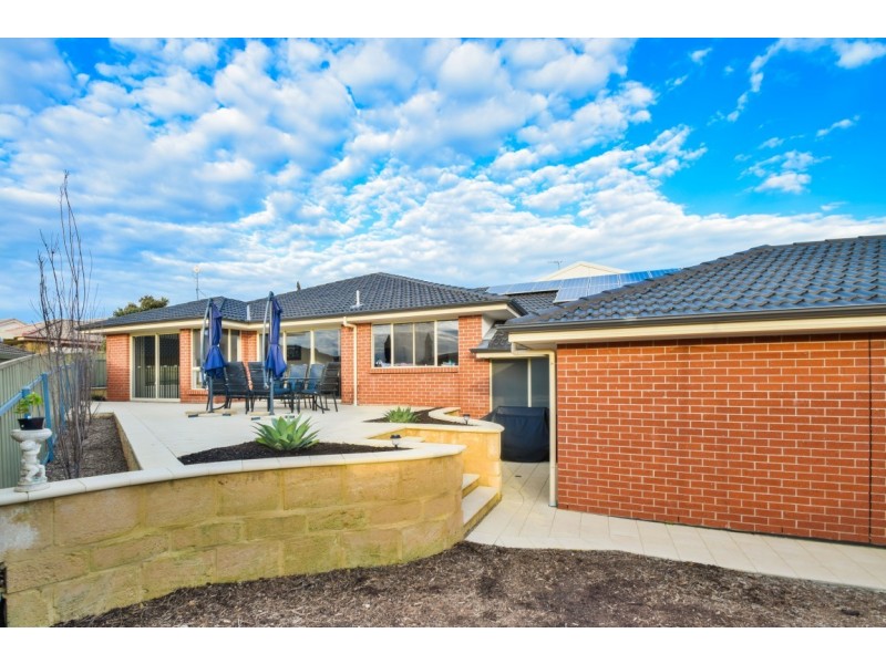3 Highfield Drive, Aberfoyle Park SA 5159