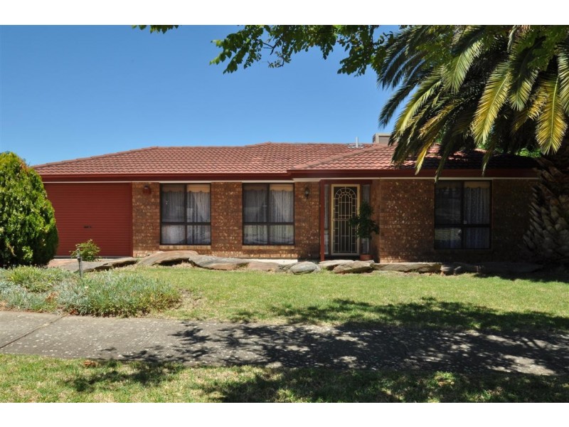 2 Fisher Ave, Trott Park SA 5158