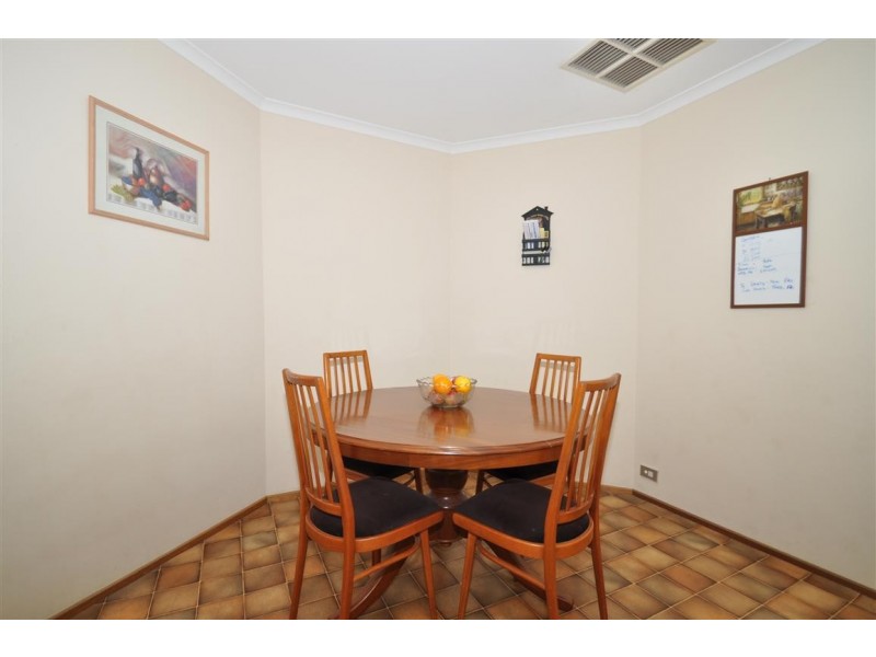 2 Fisher Ave, Trott Park SA 5158