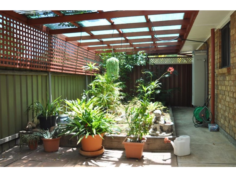 2 Fisher Ave, Trott Park SA 5158