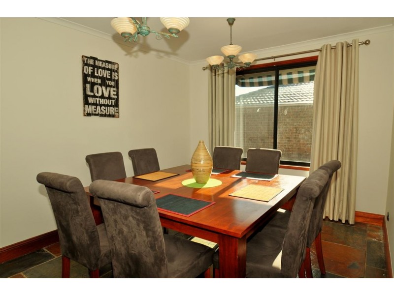 14 Peppermint Grove, Aberfoyle Park SA 5159