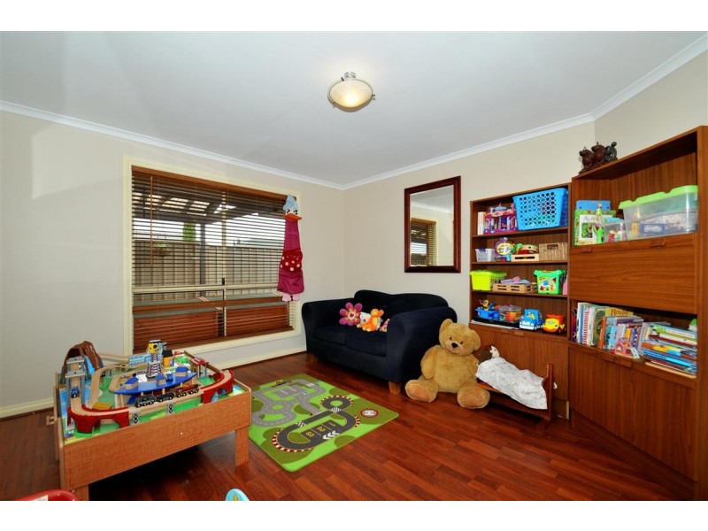 49 Sovereign Drive, Woodcroft SA 5162