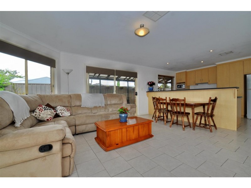 49 Sovereign Drive, Woodcroft SA 5162