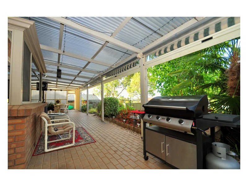37 Oakridge Road, Aberfoyle Park SA 5159