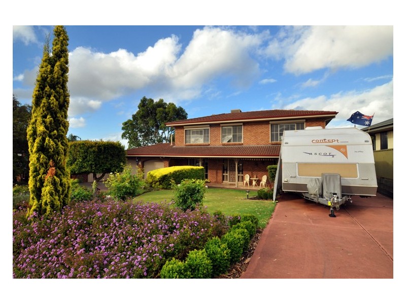 37 Oakridge Road, Aberfoyle Park SA 5159