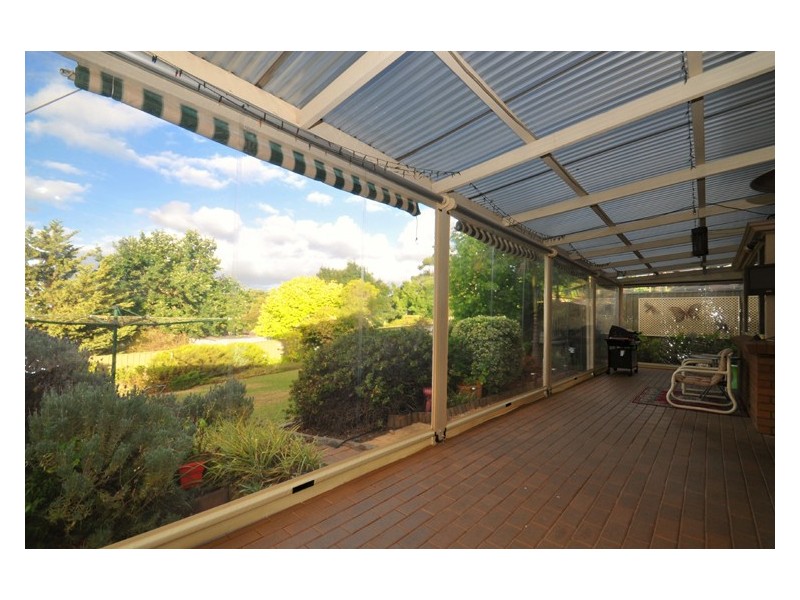 37 Oakridge Road, Aberfoyle Park SA 5159