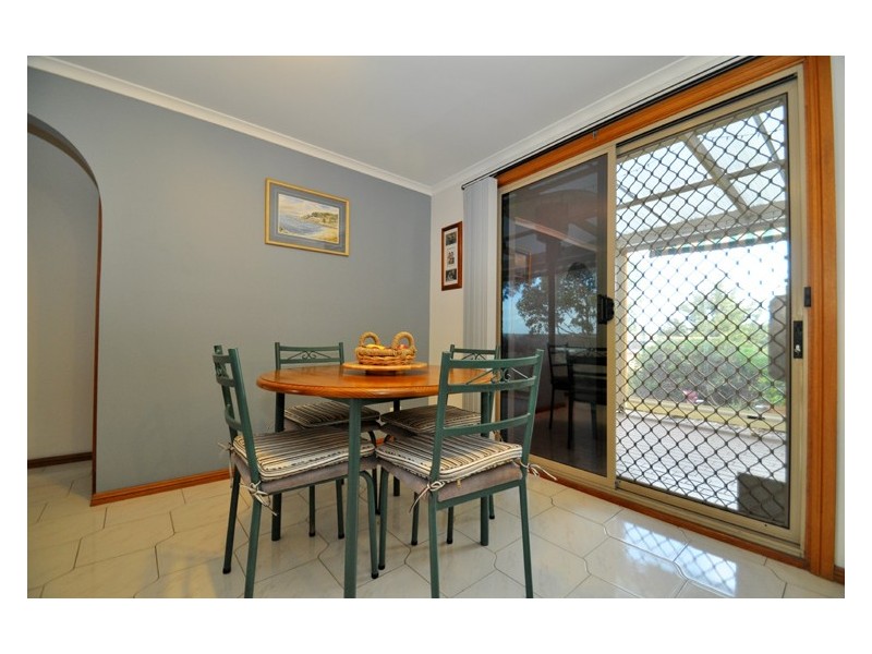 37 Oakridge Road, Aberfoyle Park SA 5159