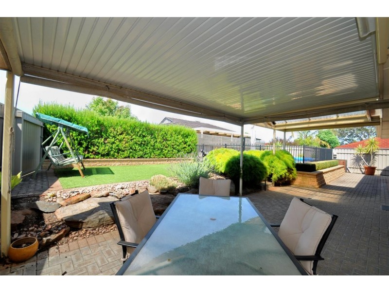57 Riddoch Crescent, Woodcroft SA 5162