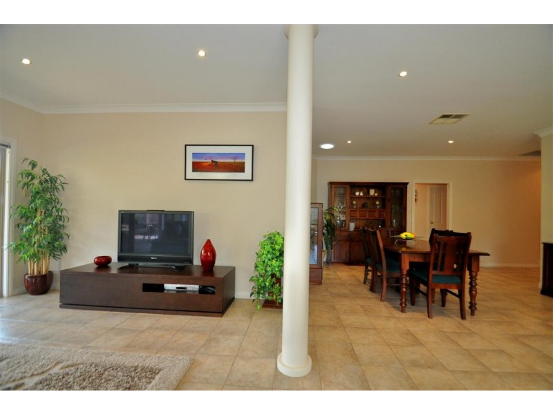 57 Riddoch Crescent, Woodcroft SA 5162