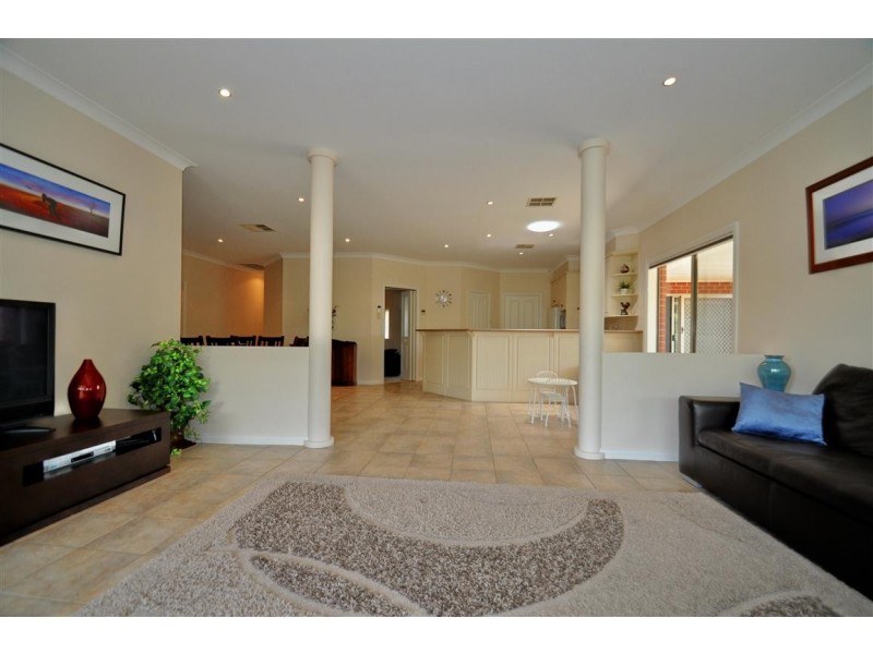 57 Riddoch Crescent, Woodcroft SA 5162