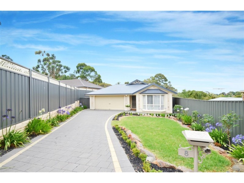 8 Greenbank Close, O’halloran Hill SA 5158