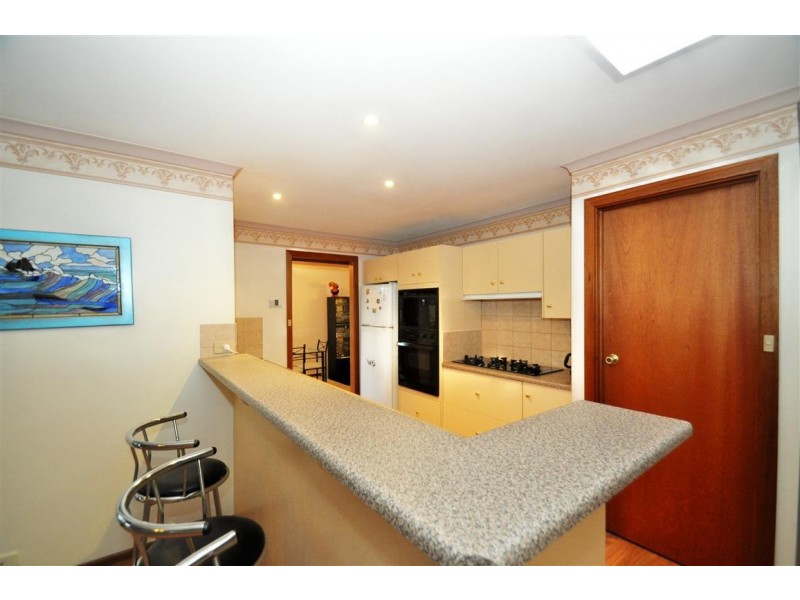 16 Jacqueline Avenue, Woodcroft SA 5162