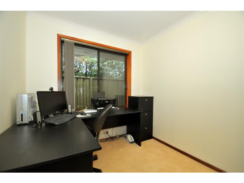 16 Jacqueline Avenue, Woodcroft SA 5162