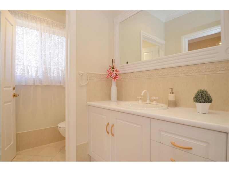 34 Emerald Street, Flagstaff Hill SA 5159