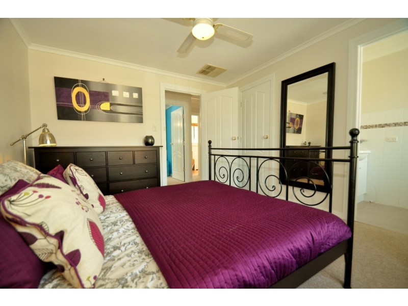 7 Dumphries Street, Flagstaff Hill SA 5159