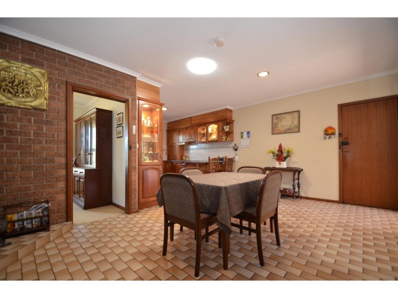 2 Swan Avenue, West Beach SA 5024