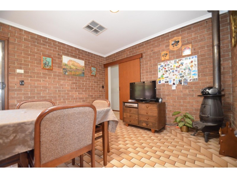 2 Swan Avenue, West Beach SA 5024