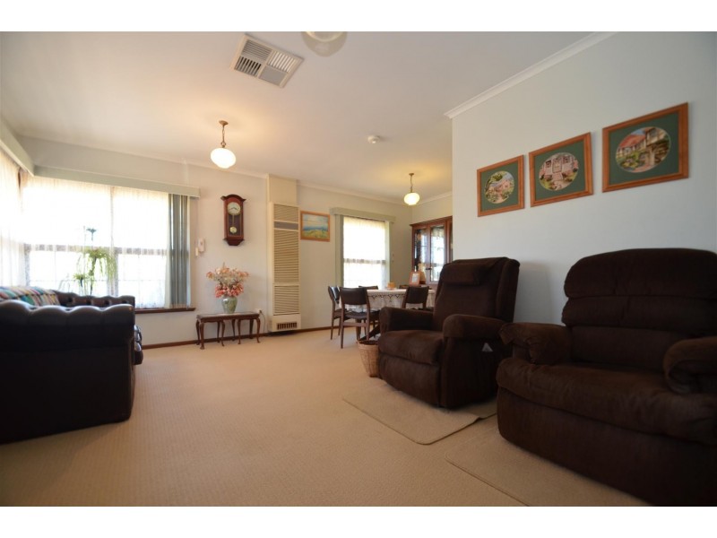 2 Swan Avenue, West Beach SA 5024